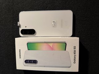 Samsung Galaxy A56 Gris/Claro