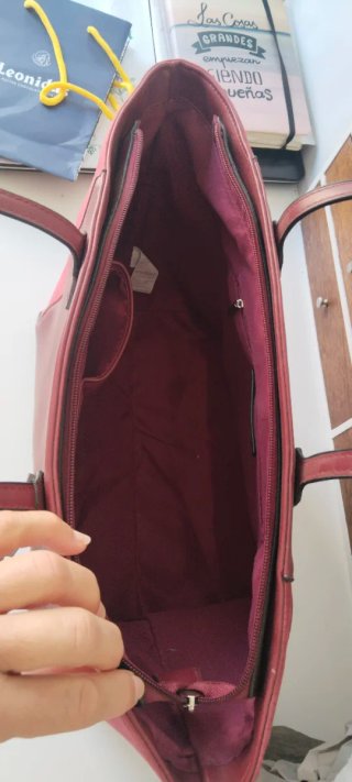 Bolso granate sin estrenar