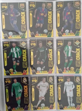 Álbum Panini Adrenalyn XL 25-26, con 608 cromos