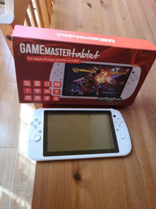 Tablet GameMaster 7 con mando
