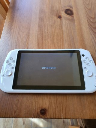 Tablet GameMaster 7 con mando