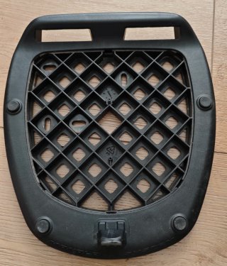 Maleta Top Case Moto + Base Givi 30L