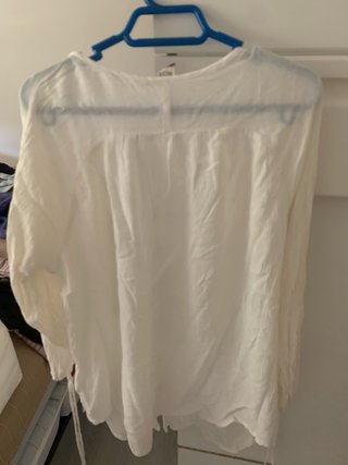 Camisa blanca estilo ibicenco