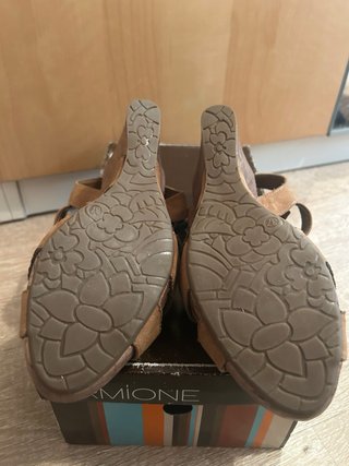 Sandalias Graceland Marrones y regalo las otras