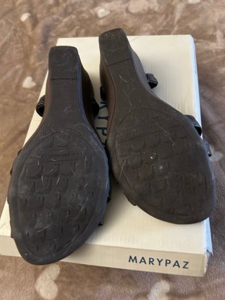 Sandalias Graceland Marrones y regalo las otras