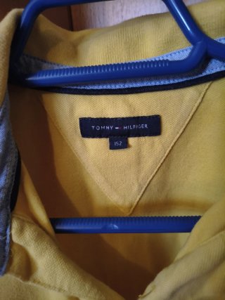 Polo Tommy Hilfiger Amarillo Talla 152 niño