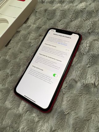 iPhone 11 Rojo