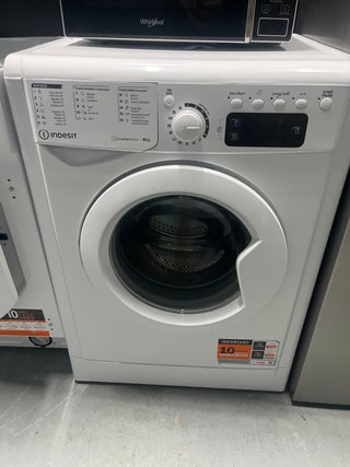 Lavadora Indesit 8kg semi nueva