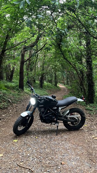 Moto MITT Scrambler 125 Negra