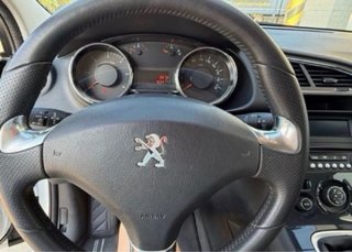 Peugeot 3008 2015