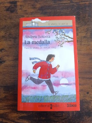 La medalla (El Barco de Vapor Roja) (Catalan Ed...