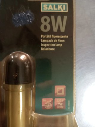 Lámpara Portátil Fluorescente SALKI 8W