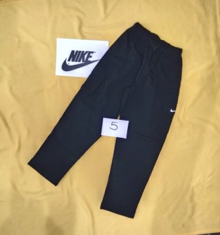 Pantalón Nike  Unisex Cargo Sportwear T.XS /13-14