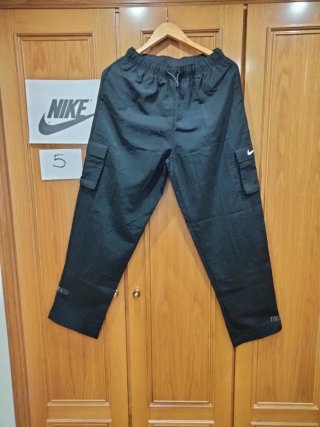 Pantalón Nike  Unisex Cargo Sportwear T.XS /13-14