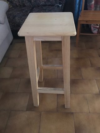 Taburete de madera