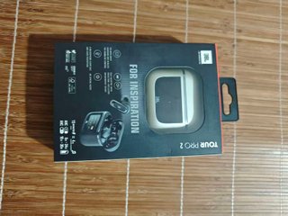 Auriculares JBL Tour Pro 2 Beige/Plata