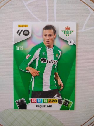Cromo de Riquelme 89 Betis Adrenalyn 25/26