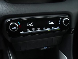 Toyota Yaris 1.5 e-CVT 116CV 120H Active Plus