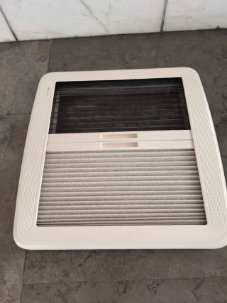 Claraboya Dometic 50x50