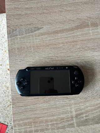 Sony PSP Negra + Cargador
