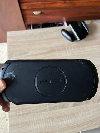 Sony PSP Negra + Cargador