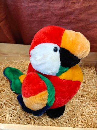 Peluches de tamaño grande.