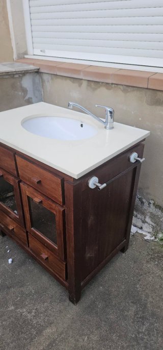 Mueble de baño madera y cristal