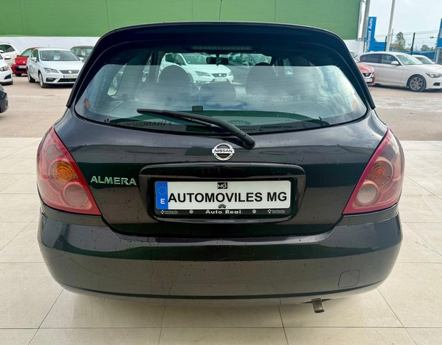 Nissan Almera 2005