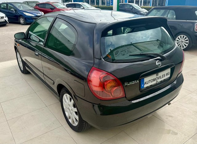 Nissan Almera 2005