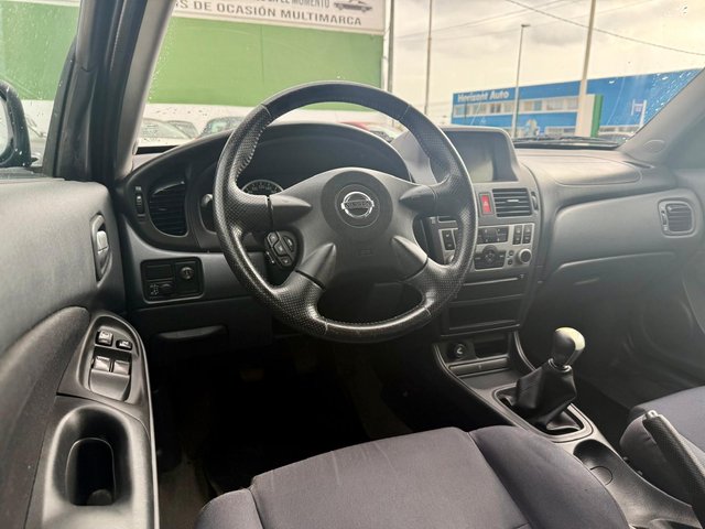 Nissan Almera 2005