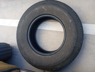 Neumático 205 R 14 C