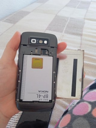 Móvil Nokiay Samsung para piezas