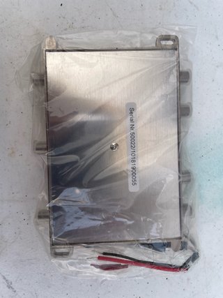 Amplificador Glomex 6 canales 12/24v náutico
