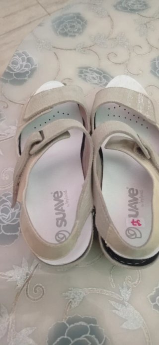 Sandalias Wave Beige y Plateadas
