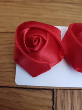 Orecchini fiore tessuto rossi