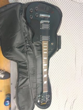 Guitarra Eléctrica Storm Solo venta en persona