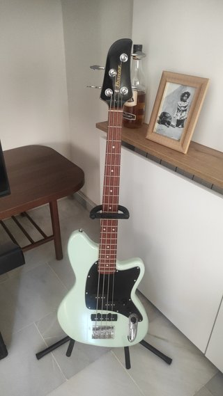 Ibanez tmb30, funda, pié y cable 4m para ampli