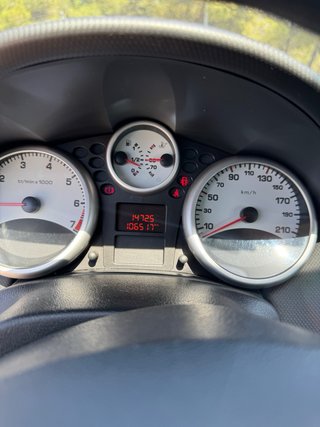 Peugeot 207 2010