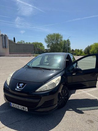 Peugeot 207 2010
