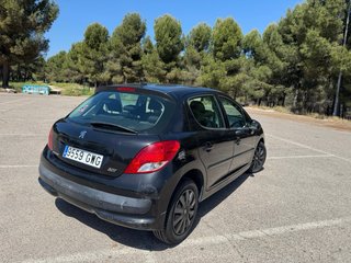 Peugeot 207 2010
