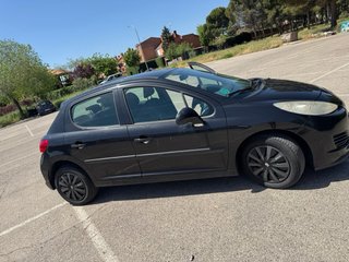 Peugeot 207 2010