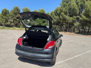 Peugeot 207 2010