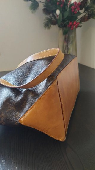 Borsa Louis Vuitton Cabas Marrone interno perfetto