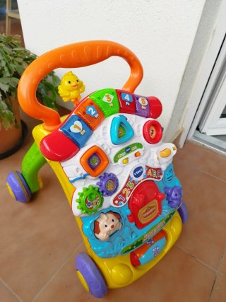 Correpasillos bebé VTech con actividades