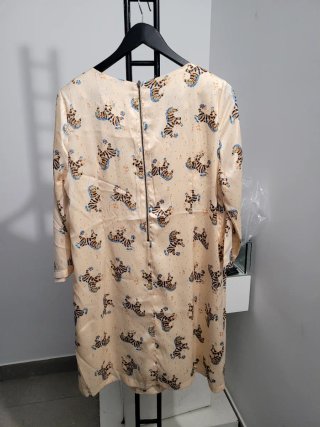 Vestido estampado tigre beige