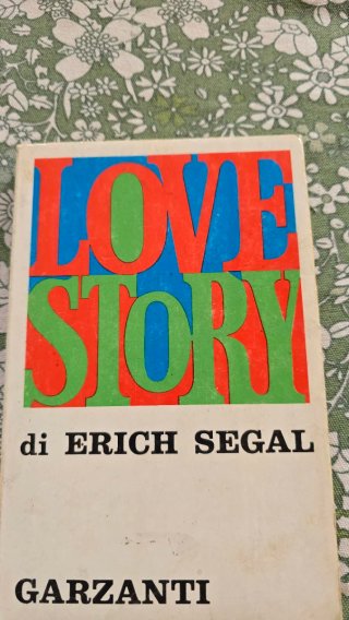 Set Love Story. Scatola latta con Carillon e libro