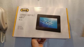 Cornice Digitale Trevi LED 7 DPL2210