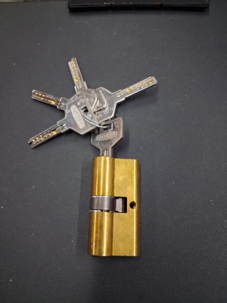 Bombillo de seguridad EZCURRA