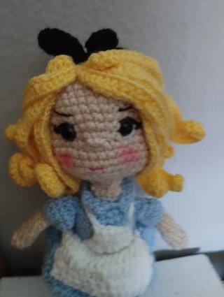 Muñeca Alicia Amigurumi Crochet