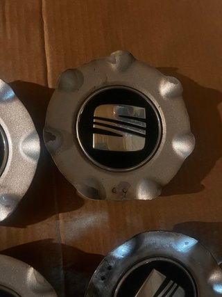 Tapacubos Seat León 1M (4 unidades)